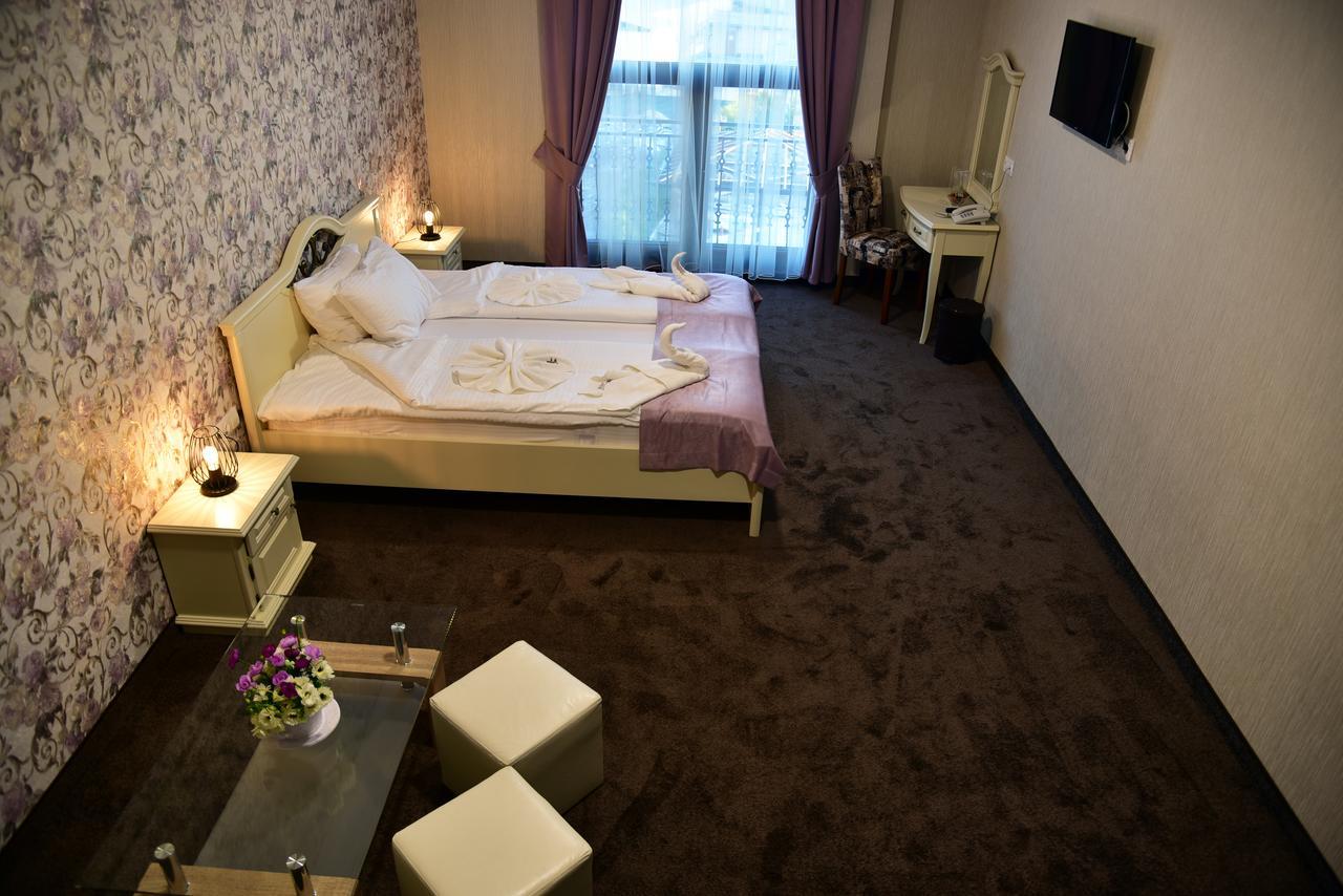 Hesteya Hotel スヴィレングラッド エクステリア 写真